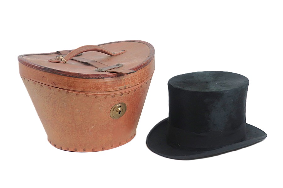 HATTASK MED HATT.