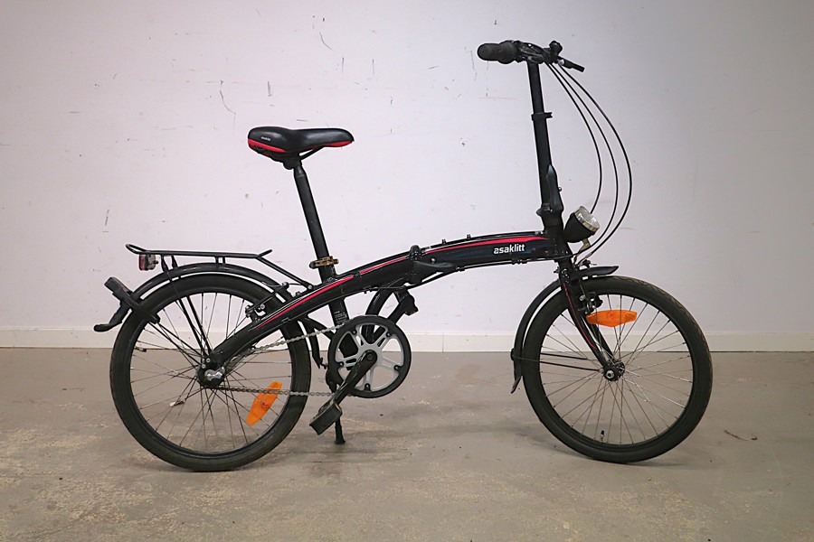 CYKEL. ASAKLITT. IHOPFÄLLBAR