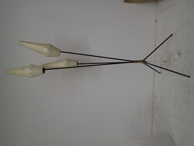 Golvlampa 3-armad H:150cm