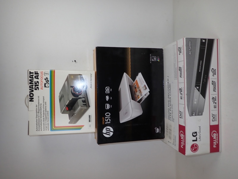 DVD, SKRIVARE + DIABILDSPROJEKTOR