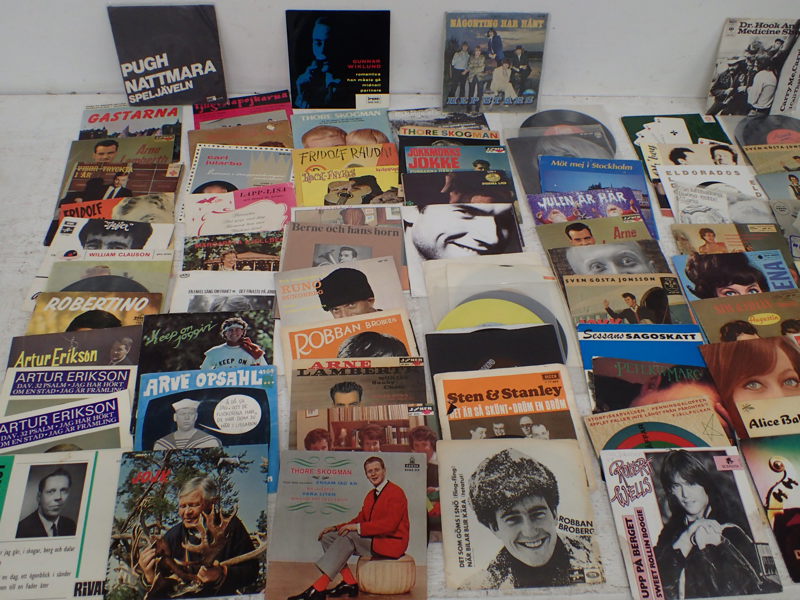 Vinylsinglar o EP   