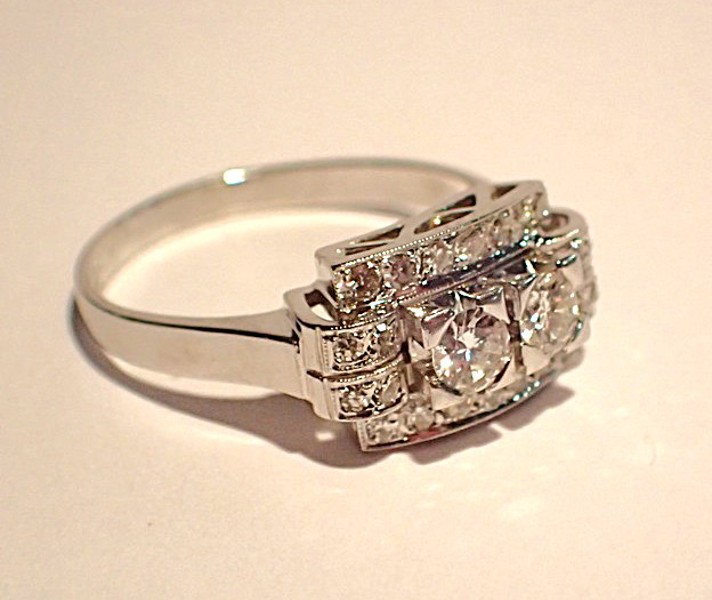 Ring 18k vitguld med 24st diamanter  ca.2,5ct