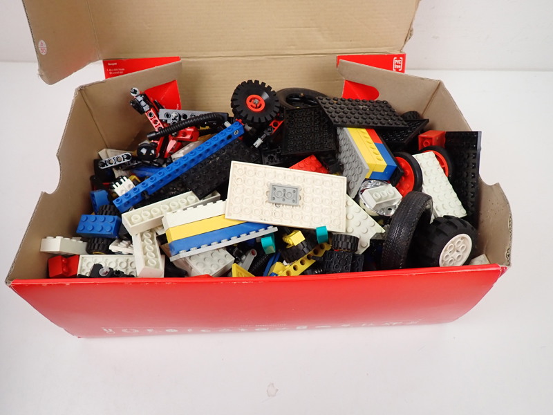 LEGO vikt 1,8 kg med kartong