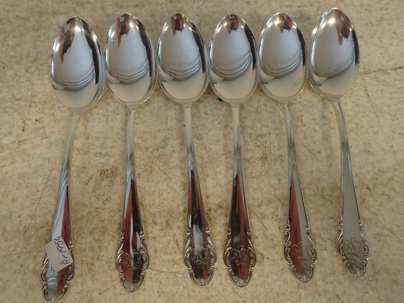 6st skedar i silver    Vikt: 214gr