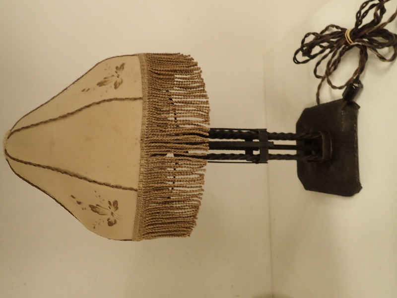 Bordslampa i smide      H:52cm