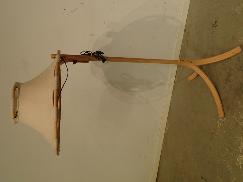 Golvlampa  Atelje Lyktan     H:150cm