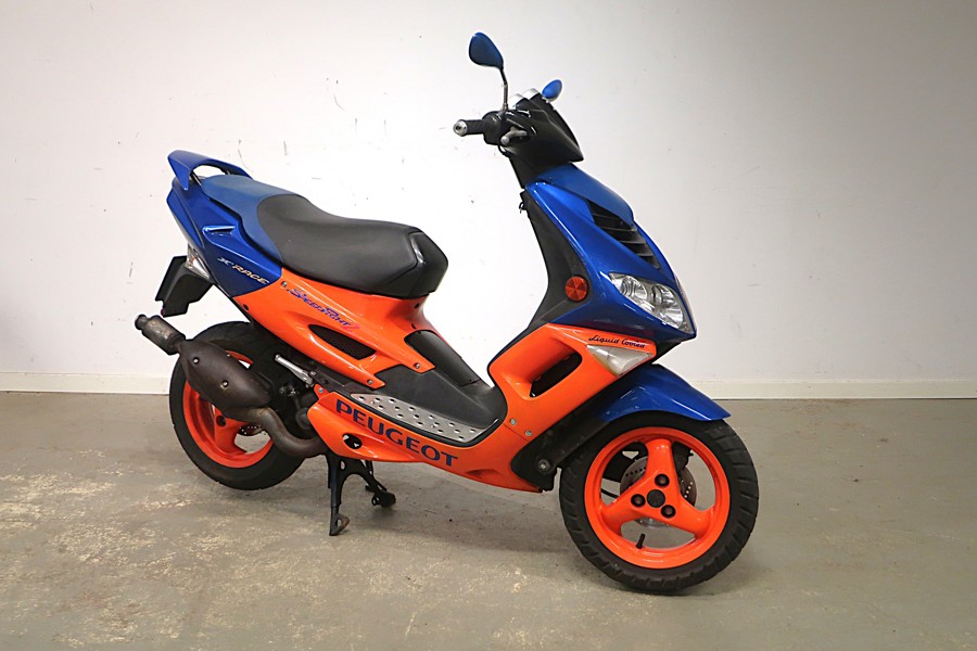 MOPED. PEUGEOT SPEEDFIGHT 2. 2001