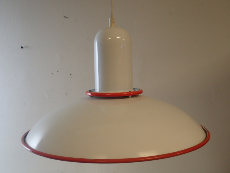 Takarmatur i metall   D:44cm