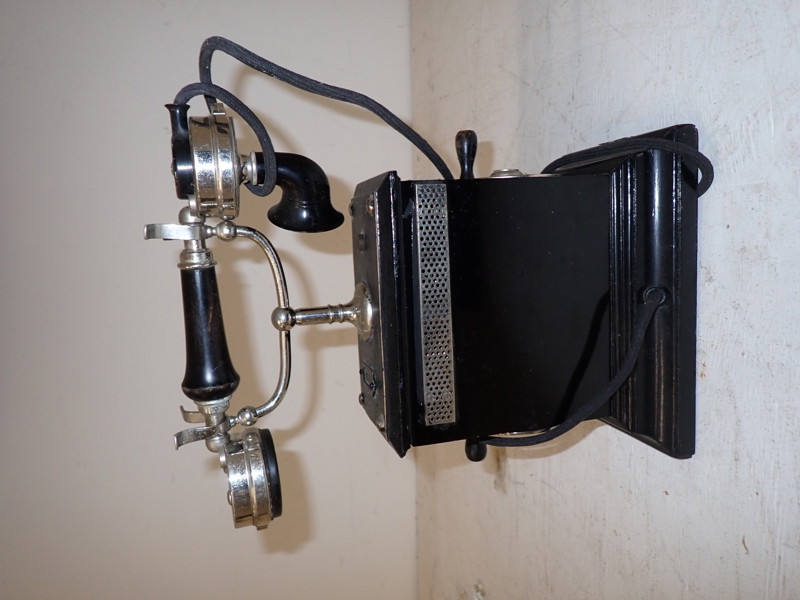 TELEFON