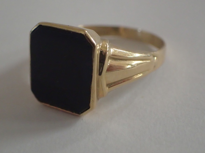 Klackring 18k vikt:3,7gr