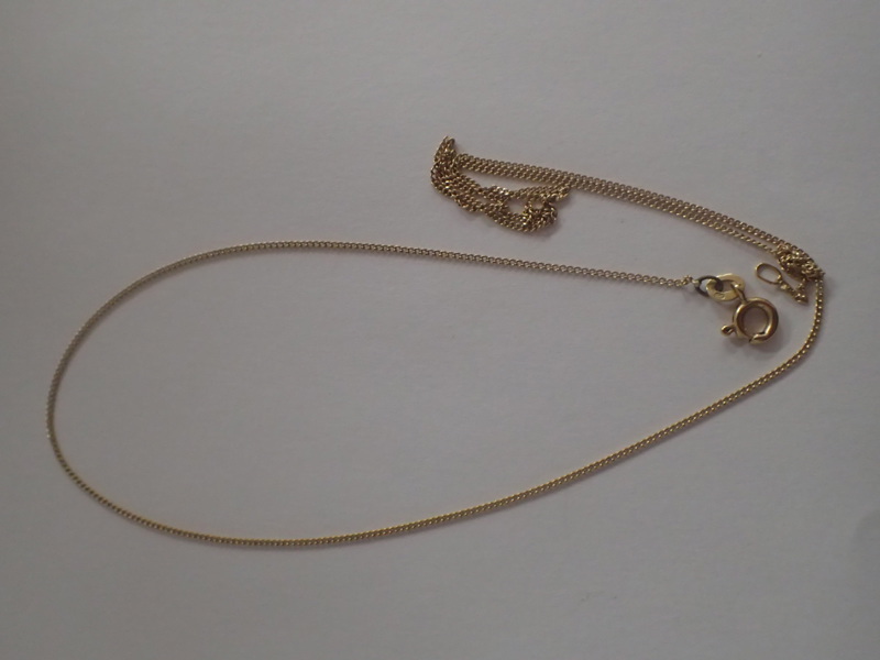 Halskedja 18k vikt:1,8gr