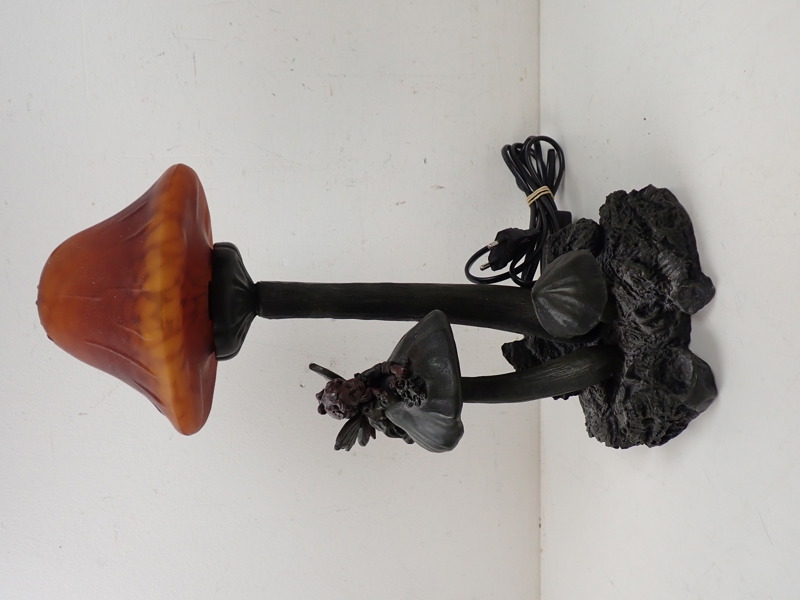 BORDSLAMPA i gammal stil
