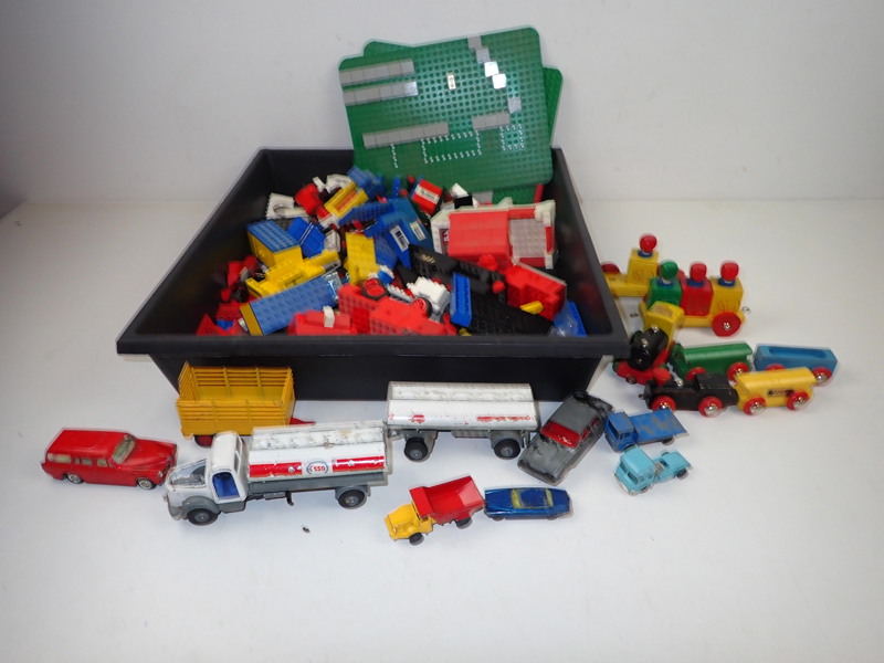LEGO m m