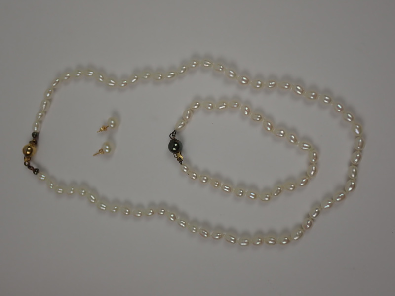 PÄRHALSBAND, ARMBAND + ÖRHÄNGEN