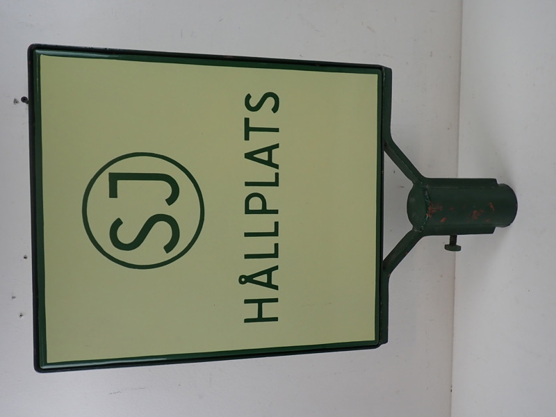 EMALJSKYLT "SJ HÅLLPLATS"