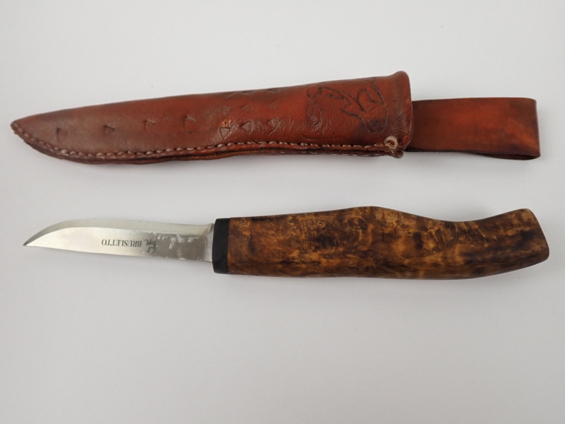 KNIV Brusletto, Norway