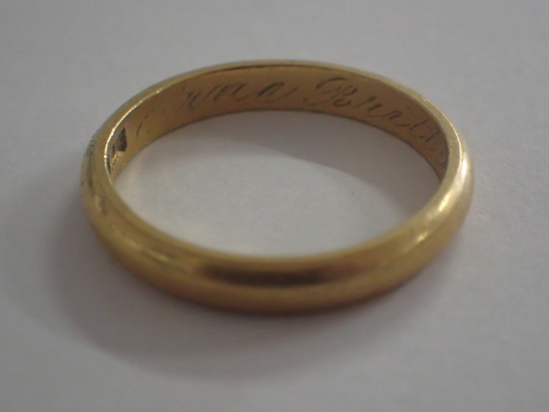 Ring 23k vikt:5,5gr