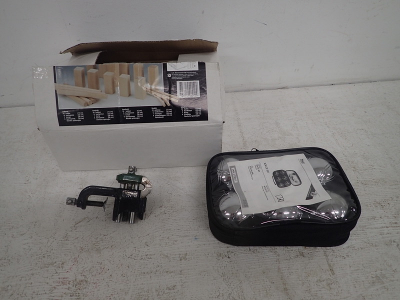 Kubb o Boulespel, litet skruvstycke