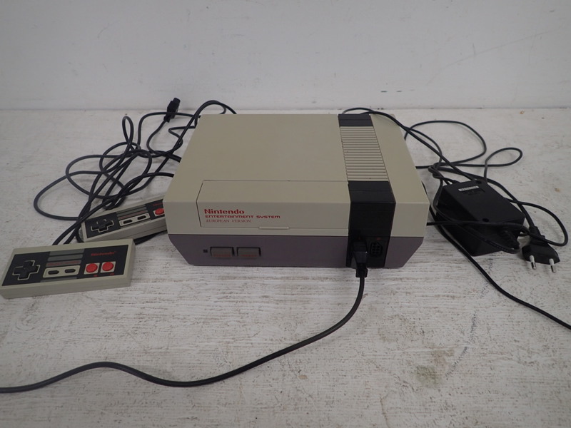 Nintendo med 2 kontroller