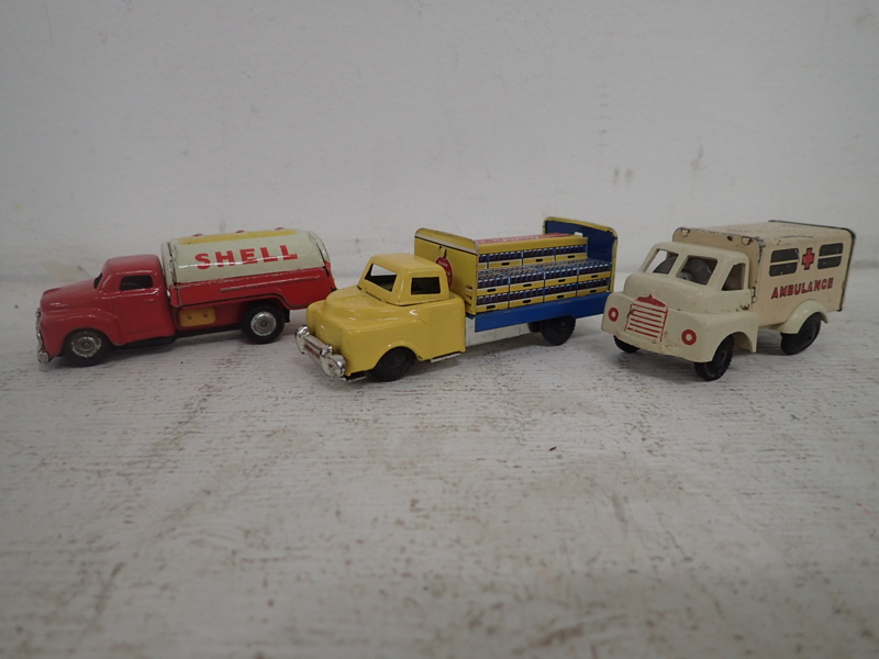 3st bilar i plåt L:8-11cm