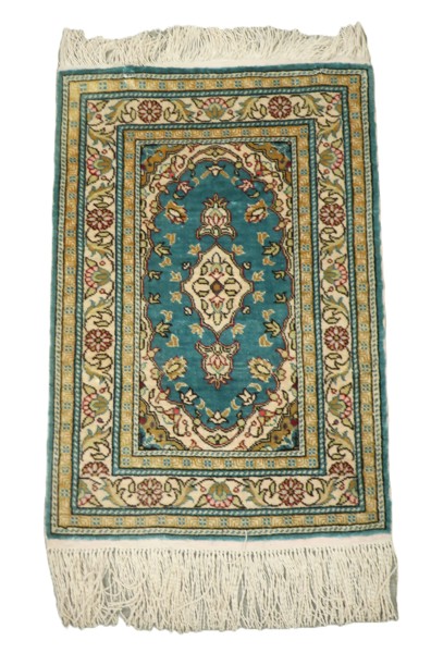 LITEN ORIENTALISK KNUTEN MATTA