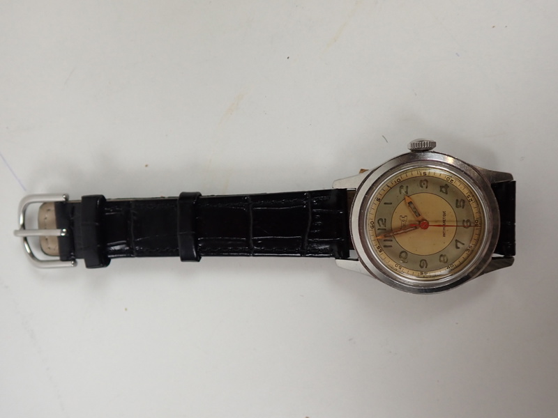 ARMBANDSUR Luc