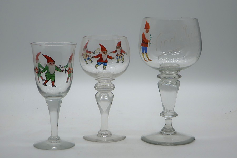 3st ÄLDRE FOTGLAS MED TOMTEMOTIV