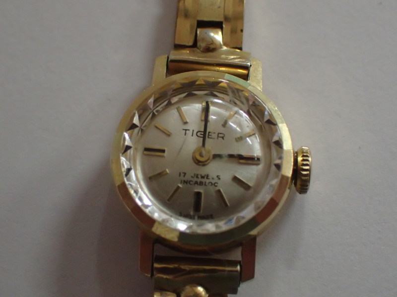 Damarmbandsur  "Tiger" 18k    D:17mm