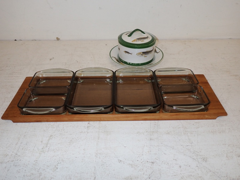 BRICKA med glasinsatser + SILLBURK