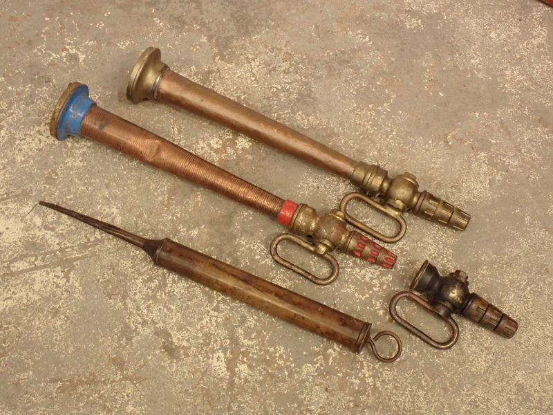 BRANDSPRUTSMUNSTYCKEN m m