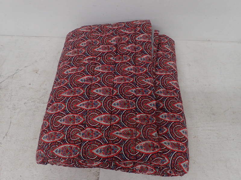 Äldre täcke     185x140cm