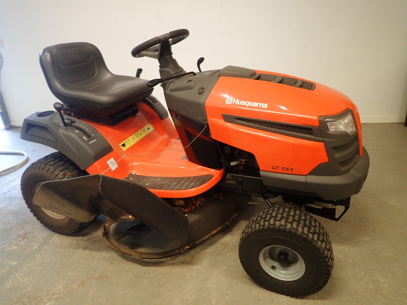 Åkgräsklippare  Husqvarna LT 151 2011