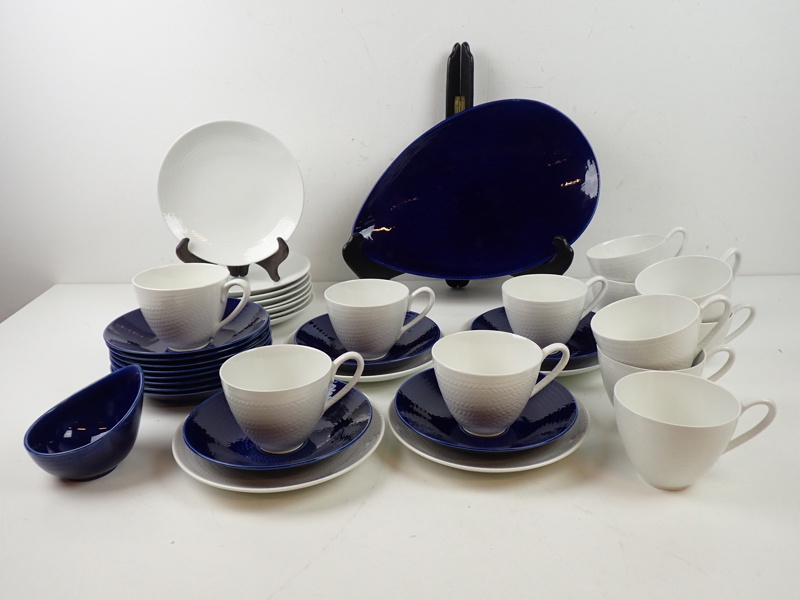 TEKOPPAR,FAT + ASSIETTER "Blå Eld" Rörstrand