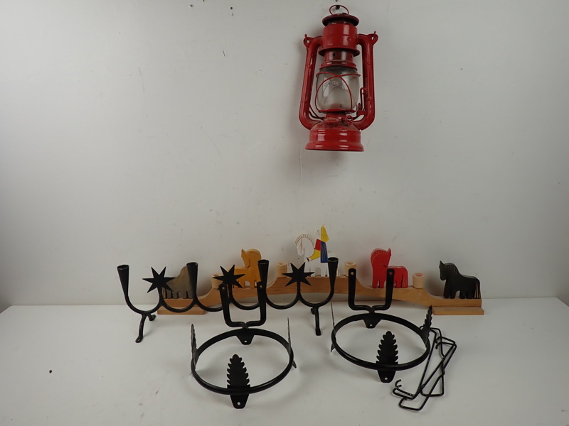 LJUSSTAKAR, VÄGGFÄSTEN + LYKTA