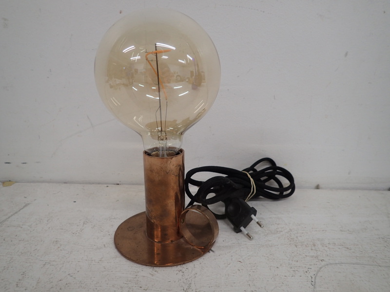 Bordslampa "Nimbus" Ruben H:24cm