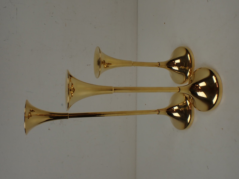 3 st MÄSSINGLJUSSTAKAR