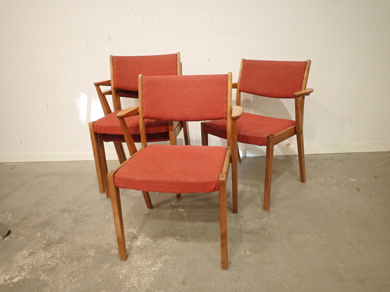 4 st STAPELBARA STOLAR