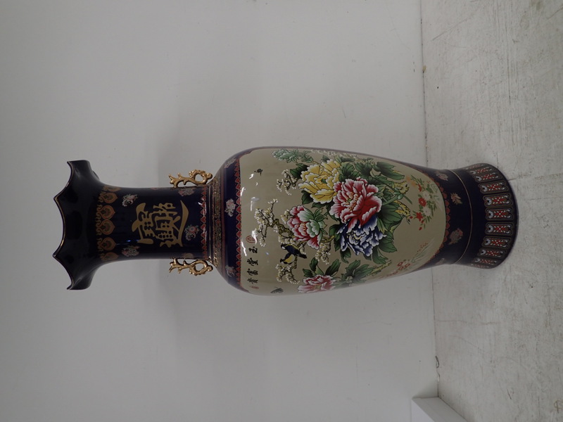 Orientalisk  golvvas   H:106cm