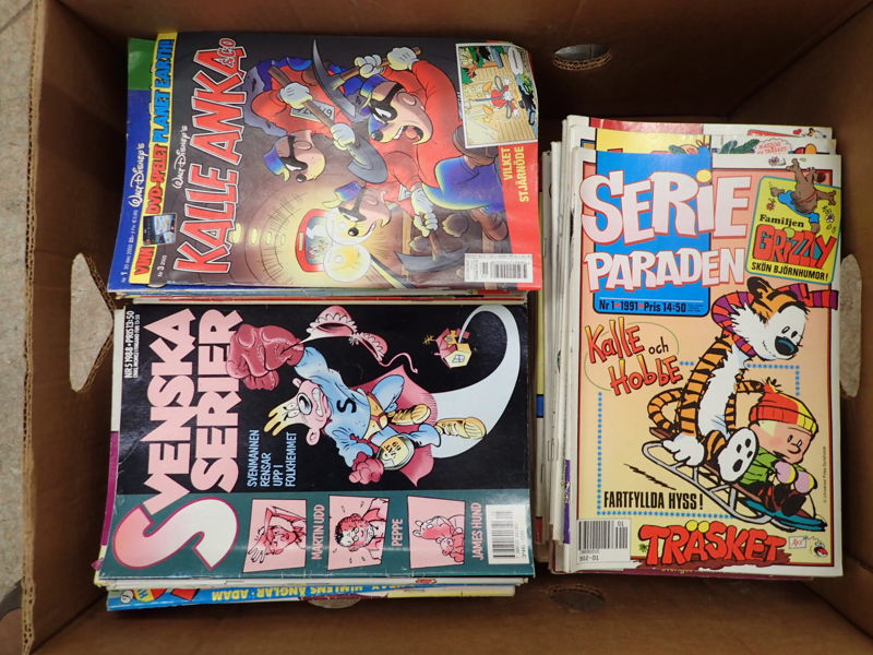 Låda + kasse med serietidningar