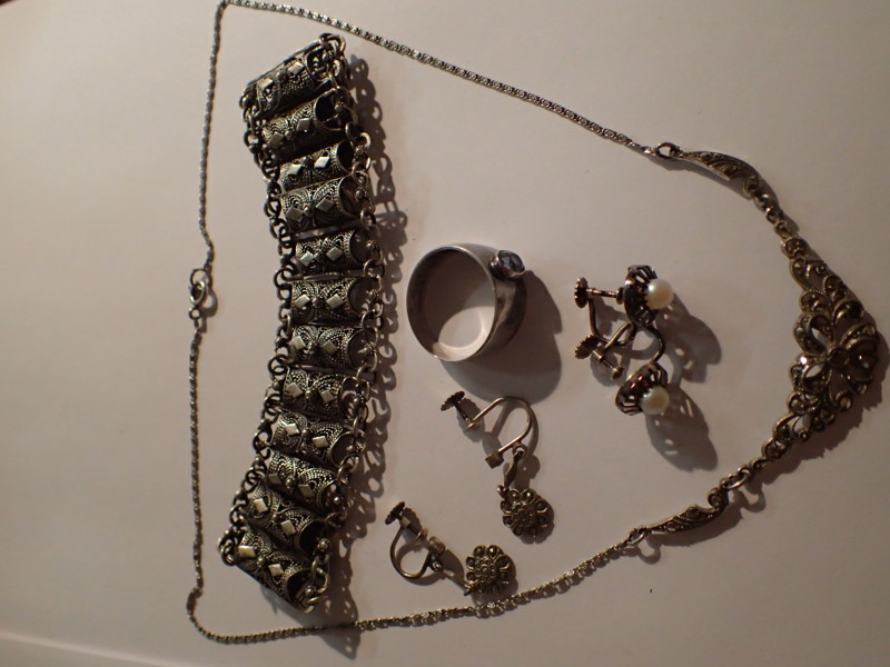 Div.silversmycken vikt:38gr