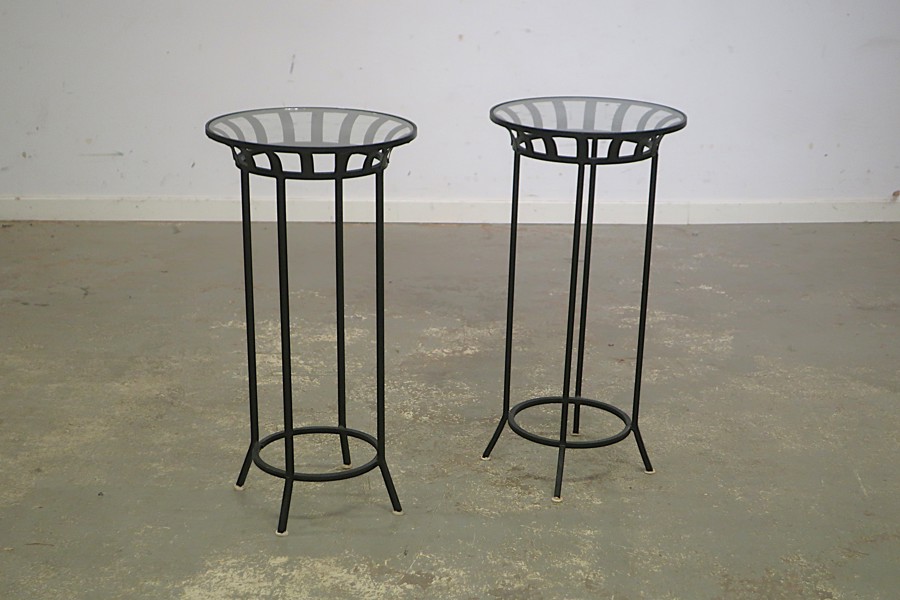 PIEDESTALER MED GLASSKIVA