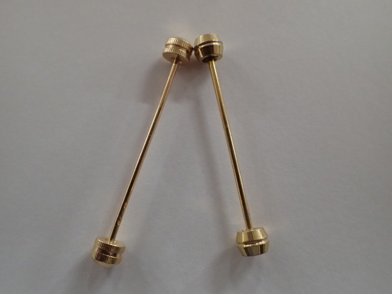 2st slipsnålar  18k   vikt:5,2gr