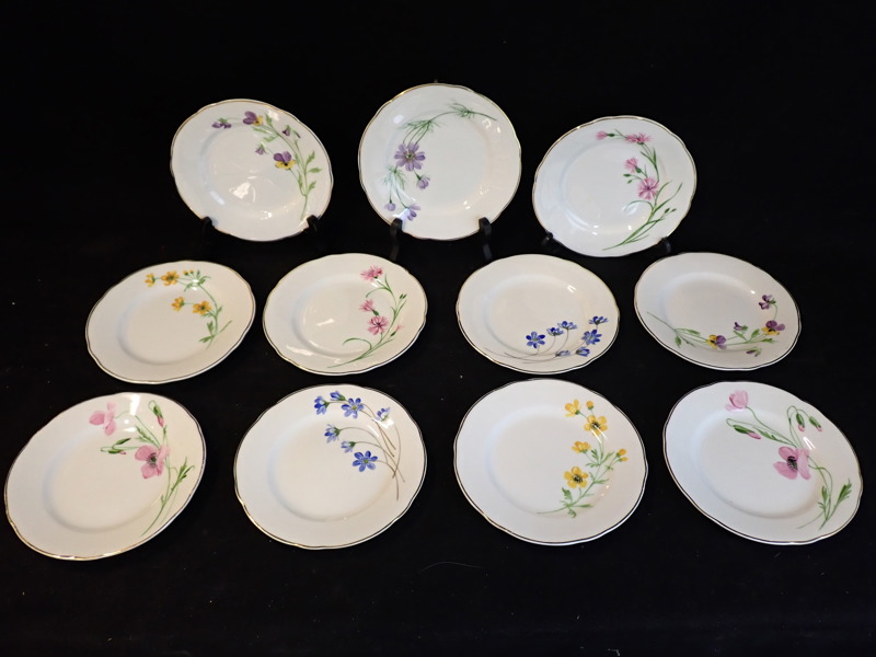 11 st ASSIETTER med handmålad dekor, Gustavsberg