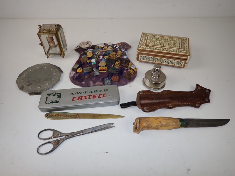 KNIV, KLOCKSTÄLL, MÄRKEN m m