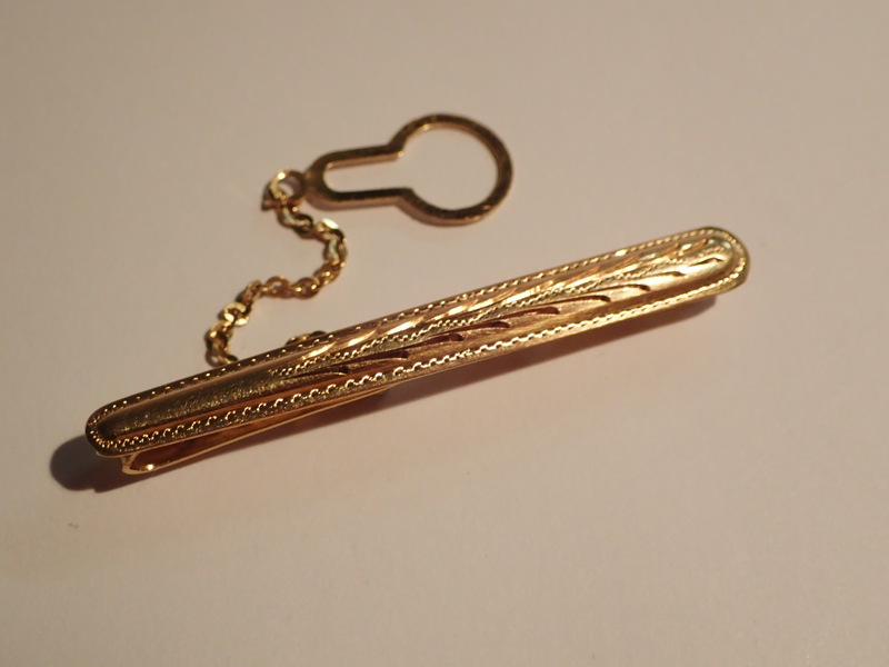 Slipsnål  18k    vikt:3,4gr