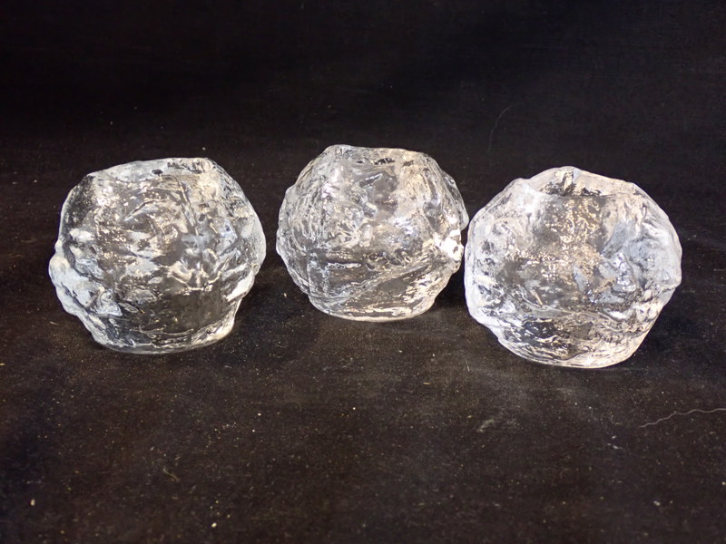 3  st LJUSLYKTOR "Snöboll" Ann Wärff, Kosta Boda