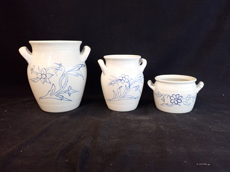 3 st BLÅVITA KRUKOR