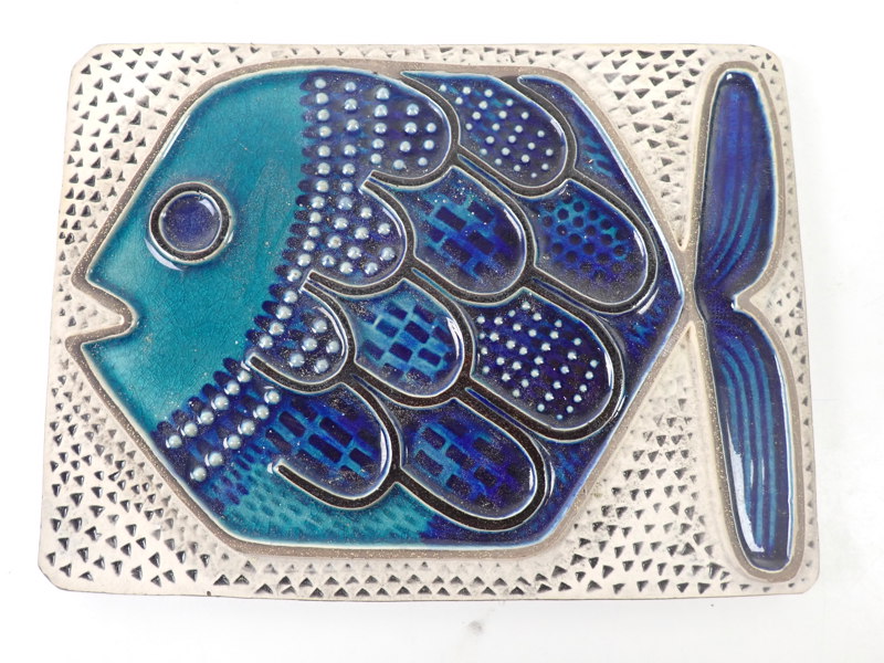 Väggplakett "Fisk" Mari Simmulson, Upsala Ekeby