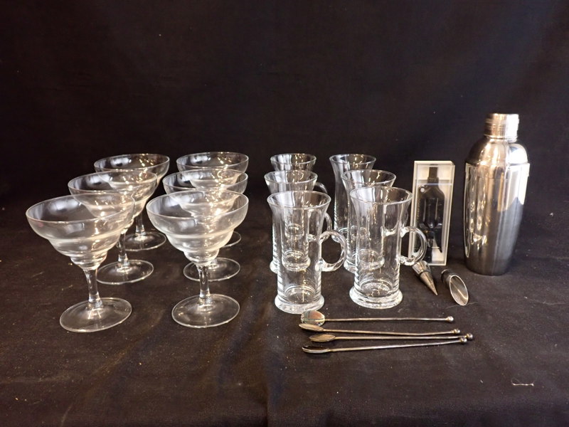 GLAS + BARTILLBEHÖR