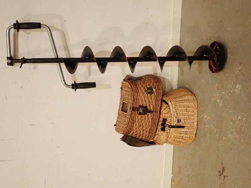 ISBORR + 2 st FISKEVÄSKOR